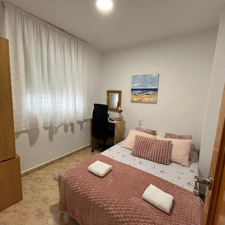 Apartamento Compartido - Solo El Dormitorio Es Privado Τορεβιέχα Εξωτερικό φωτογραφία